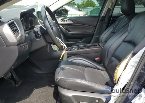 2018 Mazda 3 Touring из США, поврежденный, VIN 3MZBN1V35JM237159